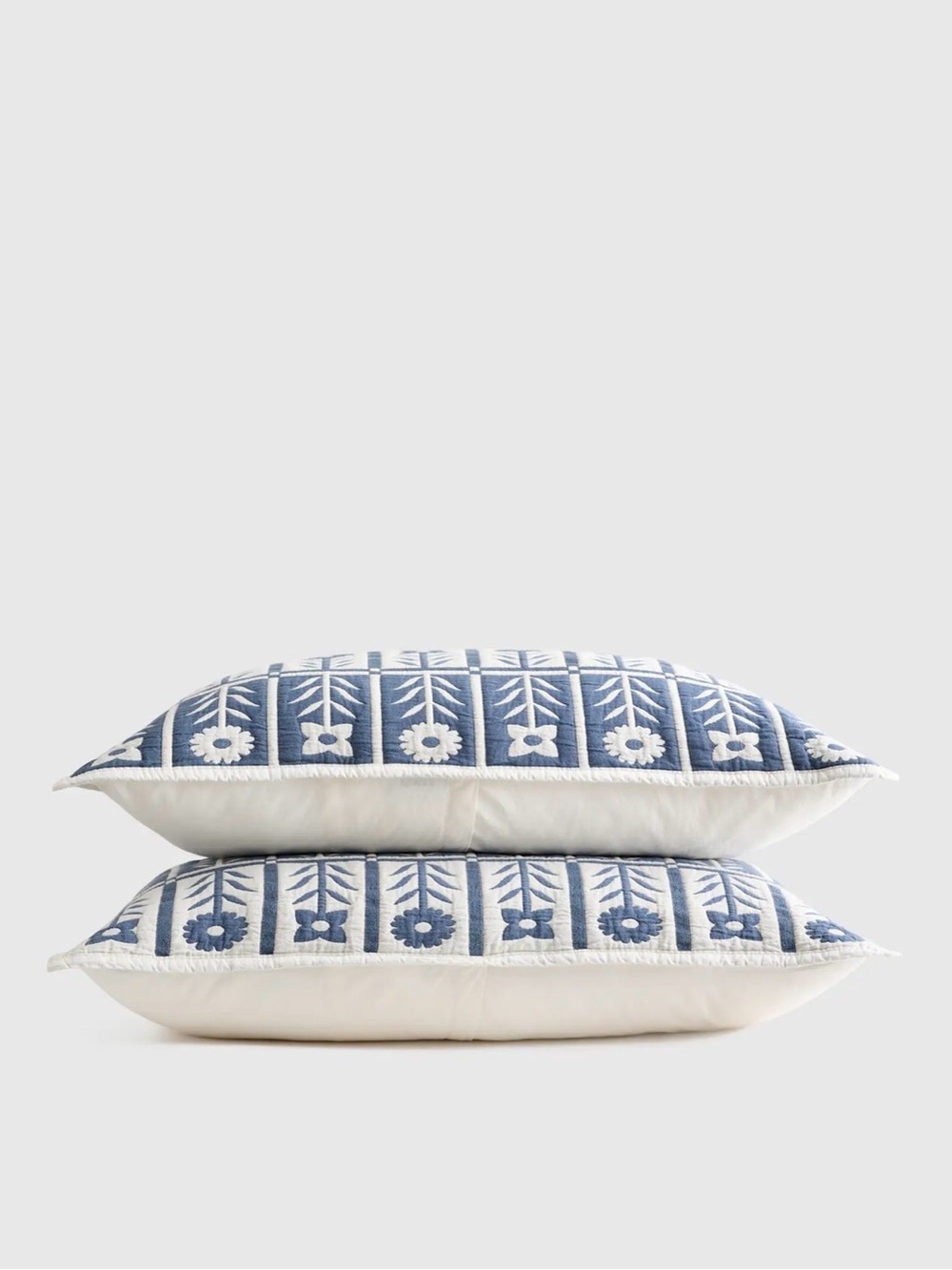 Quince Organic Cotton Jacquard Floral Sham Set - Standard Size - Glacier Nlue